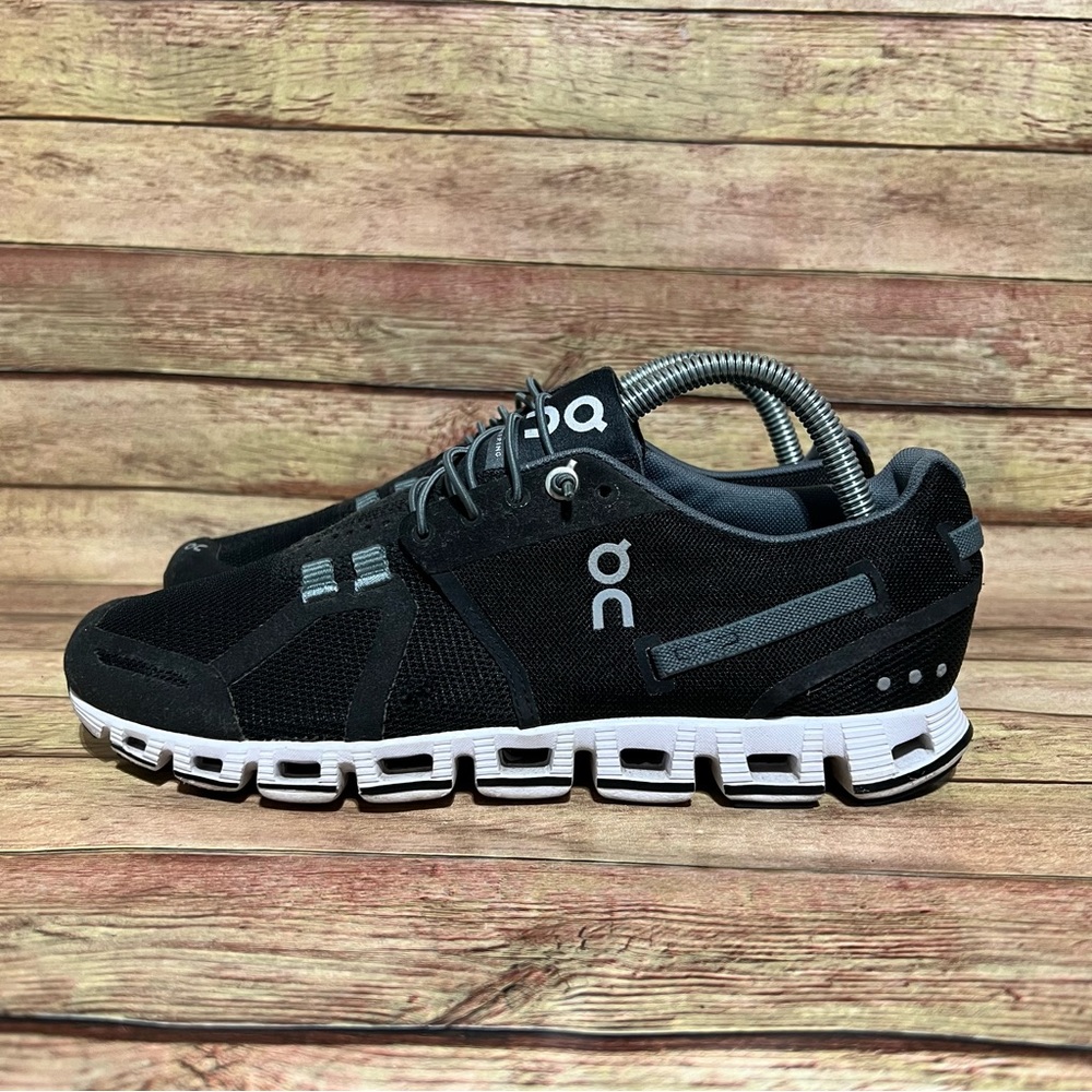 On Cloud Athletic Shoes